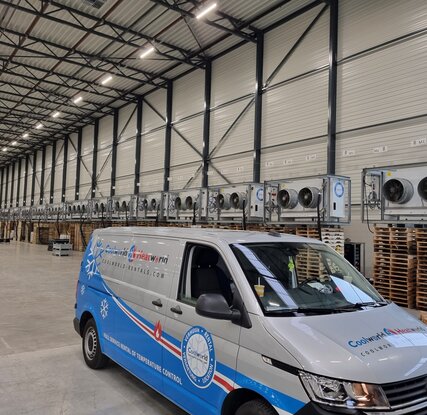 20 airhandlers koelen de hal